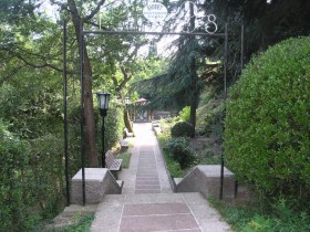аллея к бювету